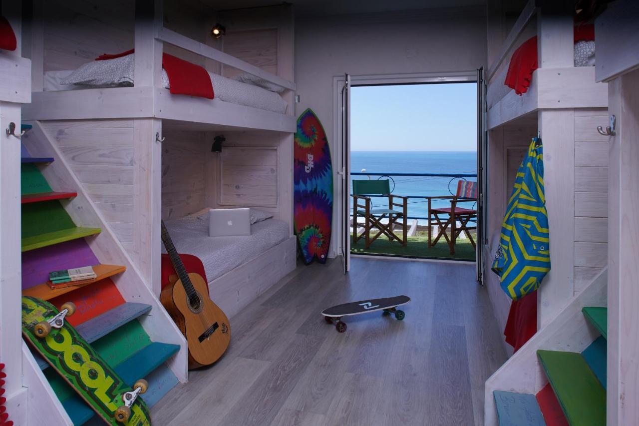 Chill In Ericeira Surf House Hostel Exterior photo